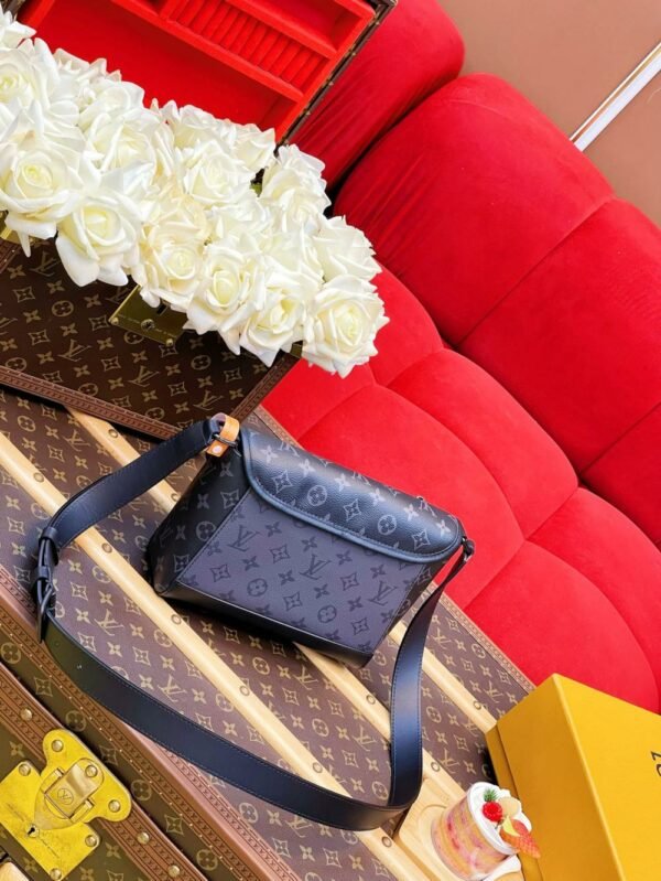 LuVi Pulse messenger bag For Women Handbags Shoulder Bags M12681 MB dynamic transcoding 26.6cm/10.4in