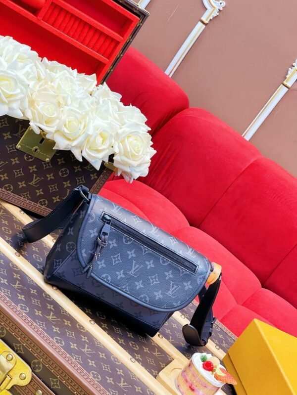 LuVi Pulse messenger bag For Women Handbags Shoulder Bags M12681 MB dynamic transcoding 26.6cm/10.4in