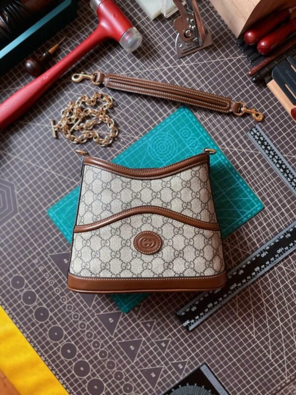 gg Bucket Bag Interlocking Double G Large Shoulder Bag shoulder bag for women lady 24.5cm/9.6in #696011 gg