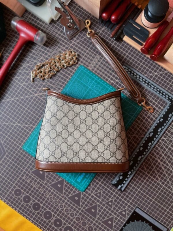gg Bucket Bag Interlocking Double G Large Shoulder Bag shoulder bag for women lady 24.5cm/9.6in #696011 gg
