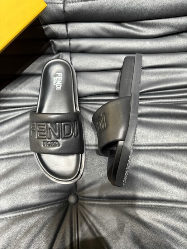FEND Luxury Fashion Designer slippers
