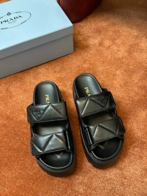 PRD bread slippers Lambskin