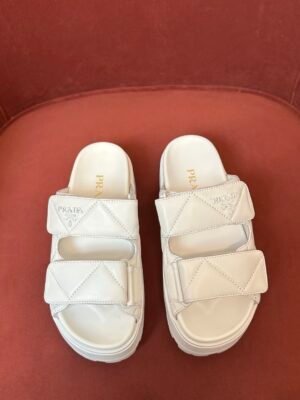 PRD bread slippers Lambskin