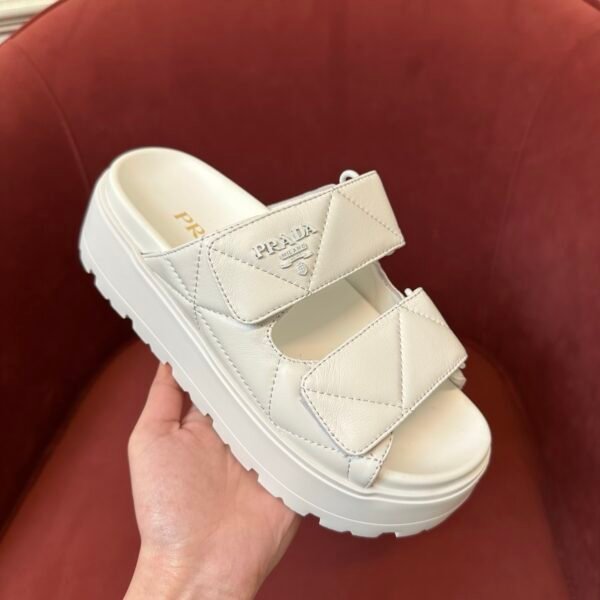 PRD bread slippers Lambskin