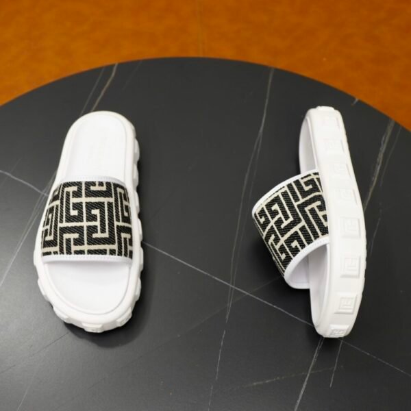 Balma all-leather slippers