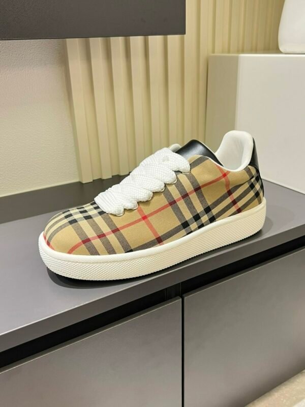 BURBER BOX series thick-soled men's casual sports shoes, trendy sneakers and bread shoes