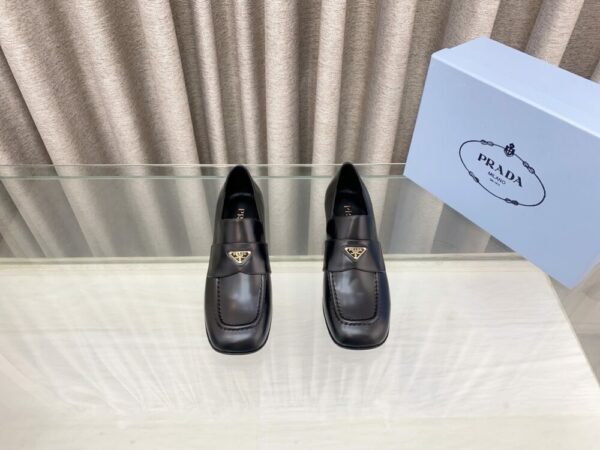 PRD 25ss Saint-Tropez cashmere loafers