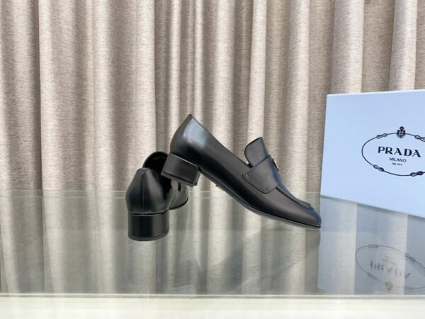 PRD 25ss Saint-Tropez cashmere loafers