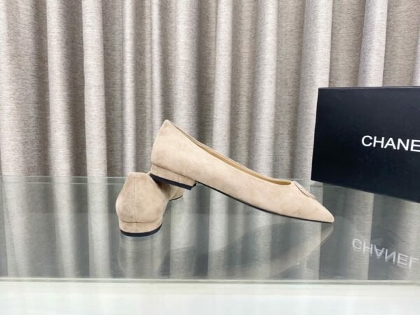 CHL 25ss pointed flat shoes and slippers Thick toe high heels
