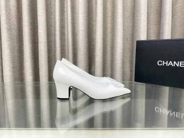 CHL 25ss pointed flat shoes and slippers Thick toe high heels