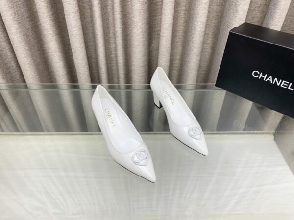 CHL 25ss pointed flat shoes and slippers Thick toe high heels