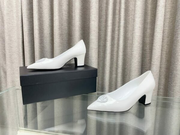 CHL 25ss pointed flat shoes and slippers Thick toe high heels