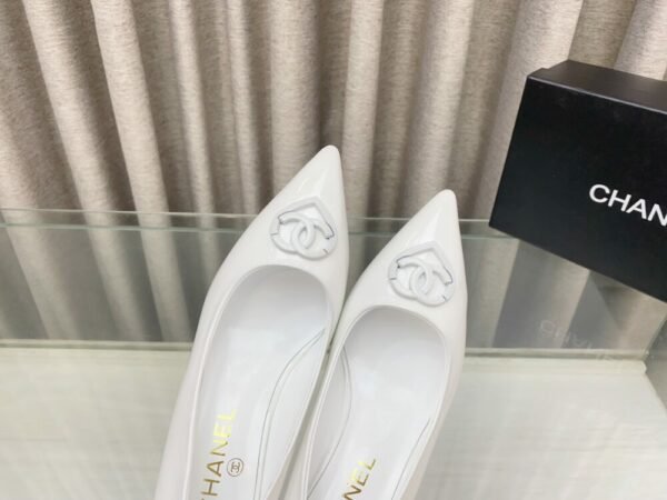 CHL 25ss pointed flat shoes and slippers Thick toe high heels