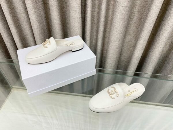 CHL 25Fw rhinestone double C half slippers/loafers