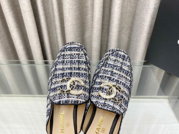 CHL 25Fw rhinestone double C half slippers/loafers