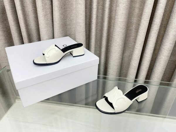 Cel**e Arc de Triomphe 25ss closed toe half-slip mule slippers