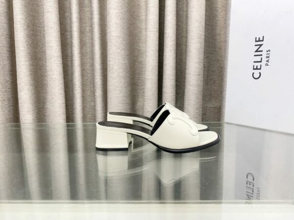 Cel**e Arc de Triomphe 25ss closed toe half-slip mule slippers