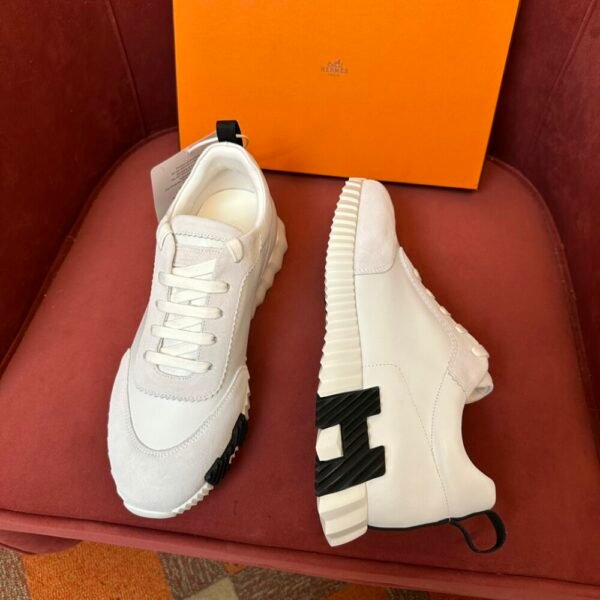 HM Bouncing series sports shoes