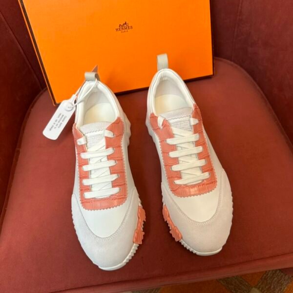 HM Bouncing series sports shoes