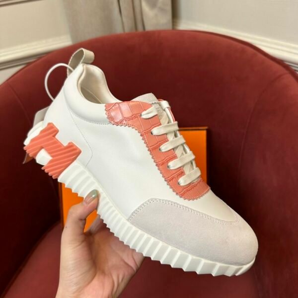 HM Bouncing series sports shoes