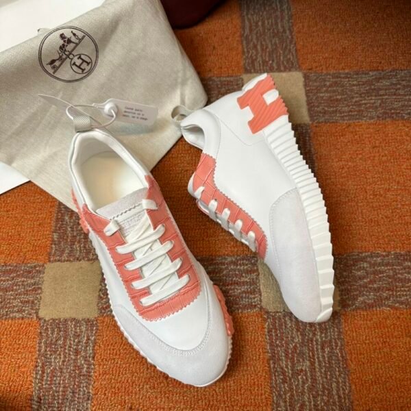 HM Bouncing series sports shoes