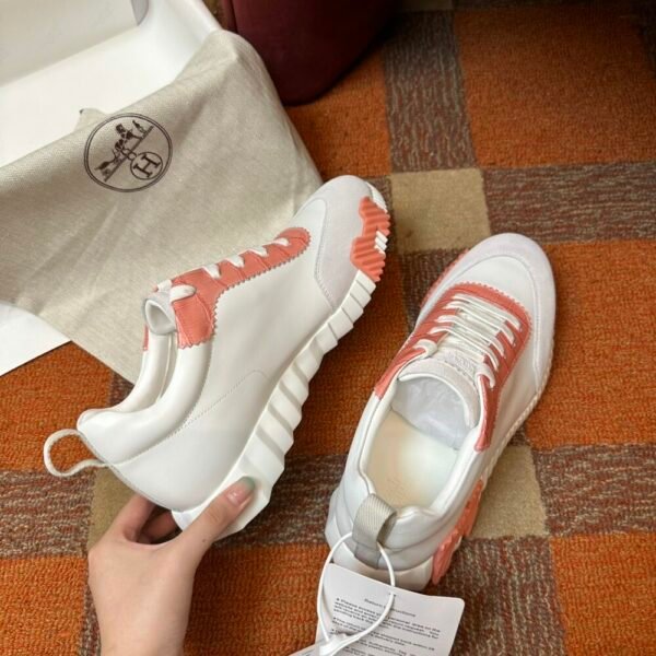 HM Bouncing series sports shoes