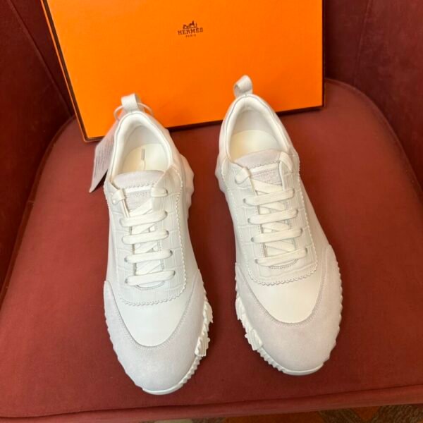 HM Bouncing series sports shoes