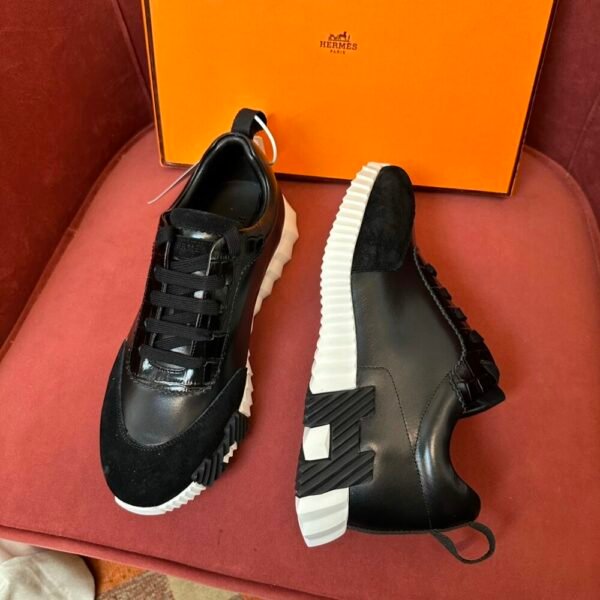 HM Bouncing series sports shoes