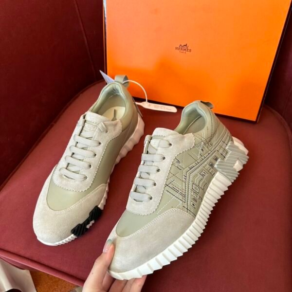 HM Bouncing series sports shoes