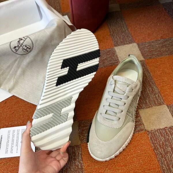 HM Bouncing series sports shoes