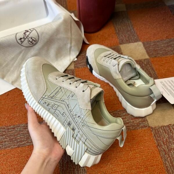 HM Bouncing series sports shoes