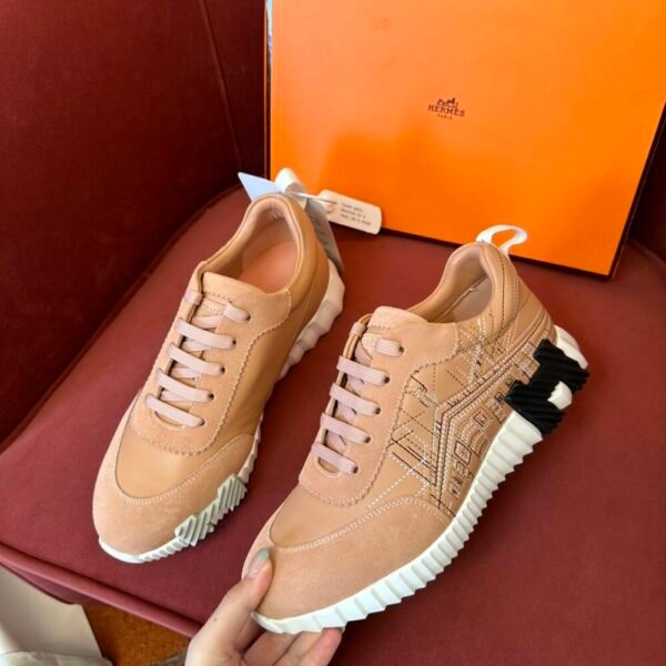 HM Bouncing series sports shoes