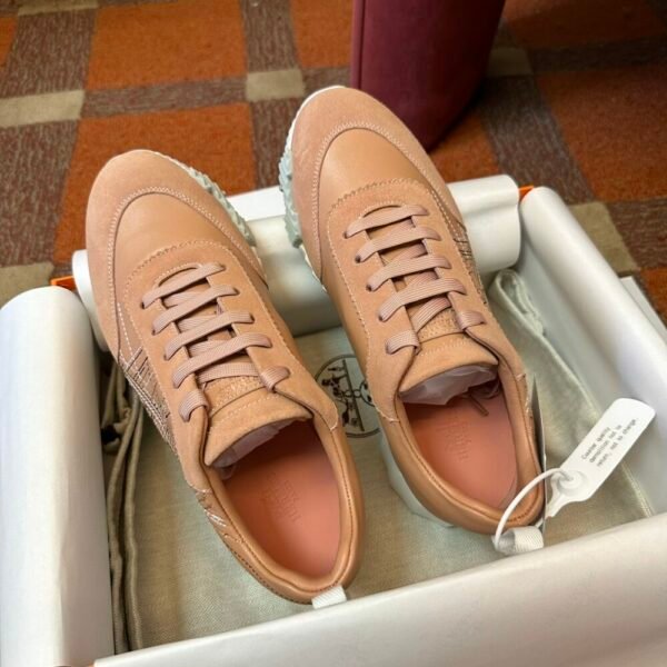 HM Bouncing series sports shoes