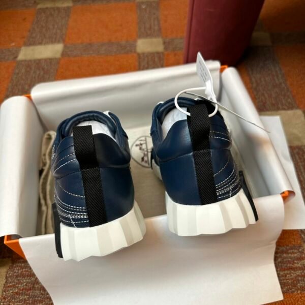 HM Bouncing series sports shoes