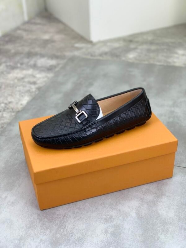 tod's loafers