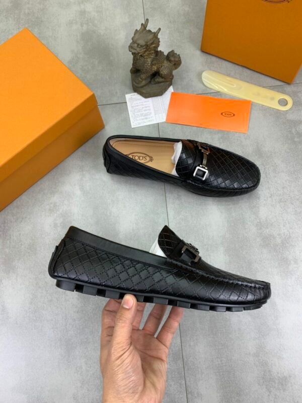 tod's loafers
