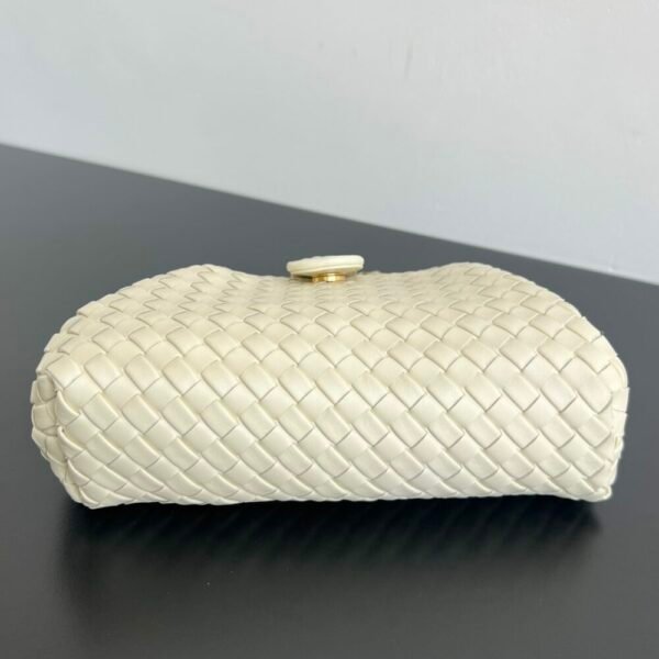 BO-VE Lauren Chain Crossbody Bag 804038 For Women 27cm BV VB