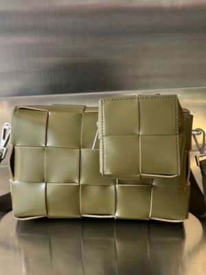 BO-VE Crossbody Bags Unisex 741777 23cm BV VB