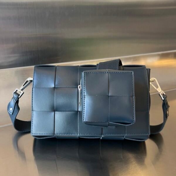 BO-VE Crossbody Bags Unisex 741777 23cm BV VB