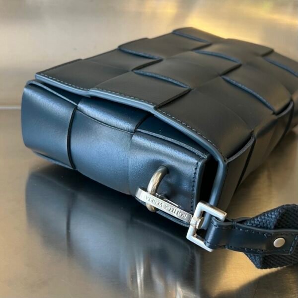 BO-VE Crossbody Bags Unisex 741777 23cm BV VB
