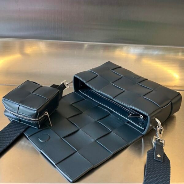 BO-VE Crossbody Bags Unisex 741777 23cm BV VB