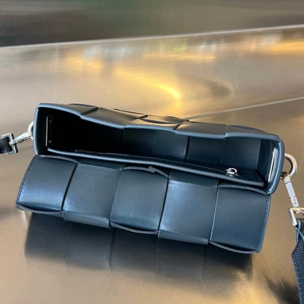 BO-VE Crossbody Bags Unisex 741777 23cm BV VB