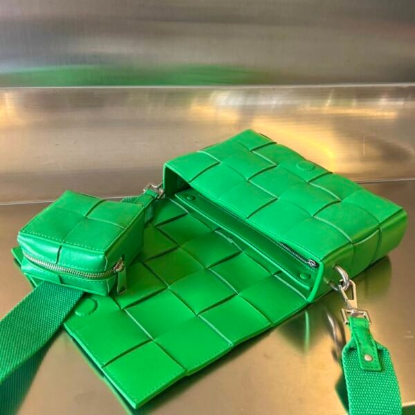BO-VE Crossbody Bags Unisex 741777 23cm BV VB