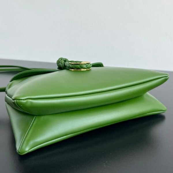BO-VE 24ss 806030 Small Liberta handBag 27.5cm/10.8in BV VB