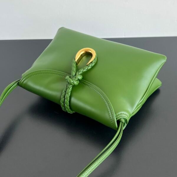 BO-VE 24ss 806030 Small Liberta handBag 27.5cm/10.8in BV VB