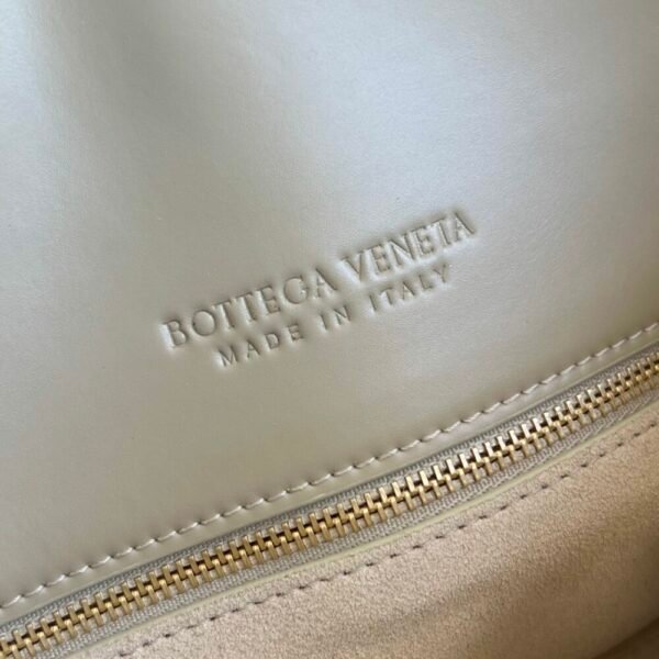 BO-VE 24ss 806030 Small Liberta handBag 27.5cm/10.8in BV VB