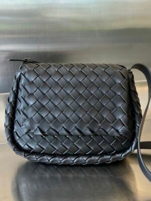 BO-VE cobble Shoulder Bag 755659  27cm BV VB intrecciato lambskin