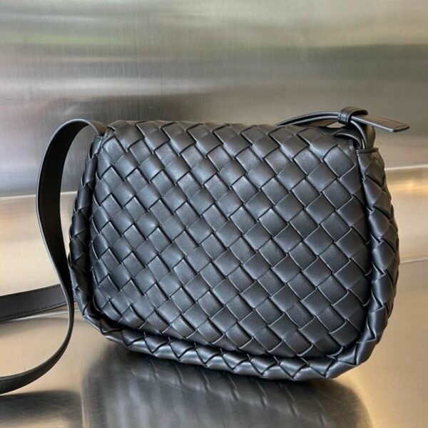 BO-VE cobble Shoulder Bag 755659  27cm BV VB intrecciato lambskin