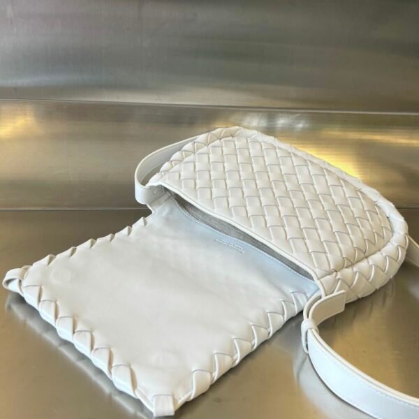 BO-VE cobble Shoulder Bag 755659  27cm BV VB intrecciato lambskin