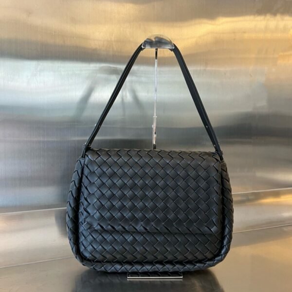 BO-VE cobble Shoulder Bag 755769  36cm BV VB intrecciato lambskin